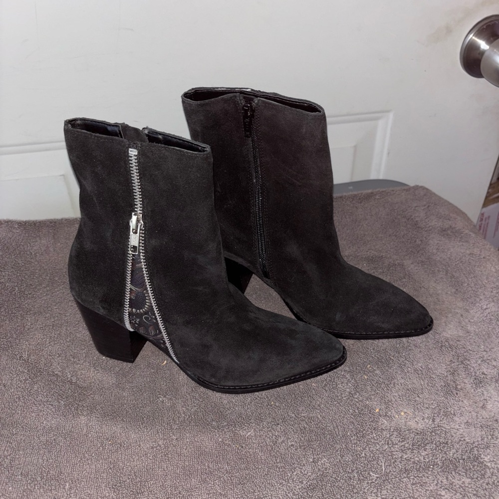 Bos & Co. black suede zip detail ankle boots size 37 EU 6.5 US